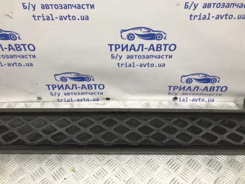 Подножка правая Nissan Pathfinder R51 2.5 Diesel YD25DDTI