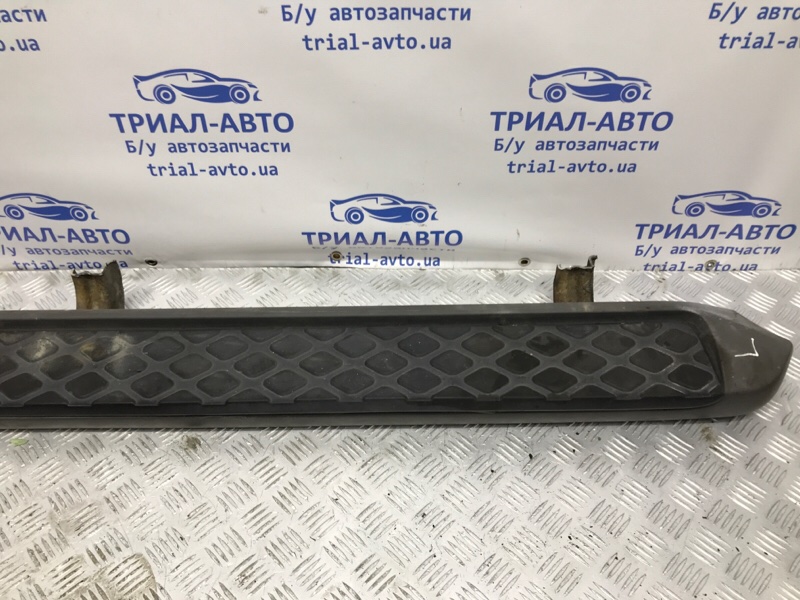 Подножка левая Nissan Pathfinder R51 2.5 Diesel YD25DDTI