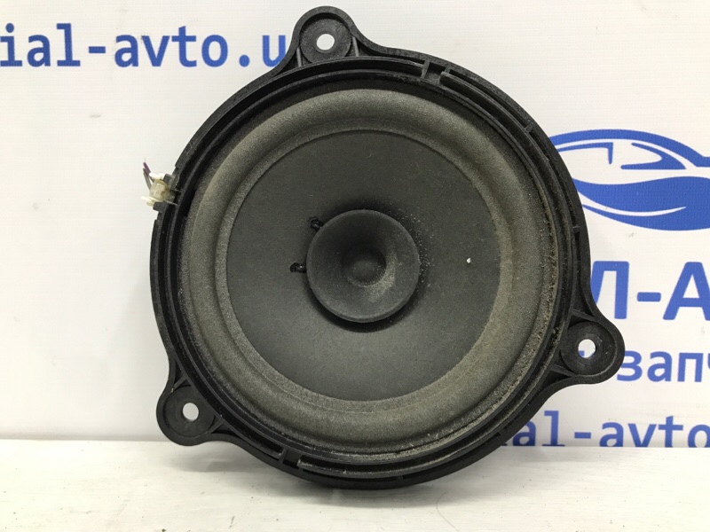 Динамик музыкальный задний Nissan Pathfinder 2004-2014 R51 2.5 Diesel YD25DDTI 28156EB300 Б/У