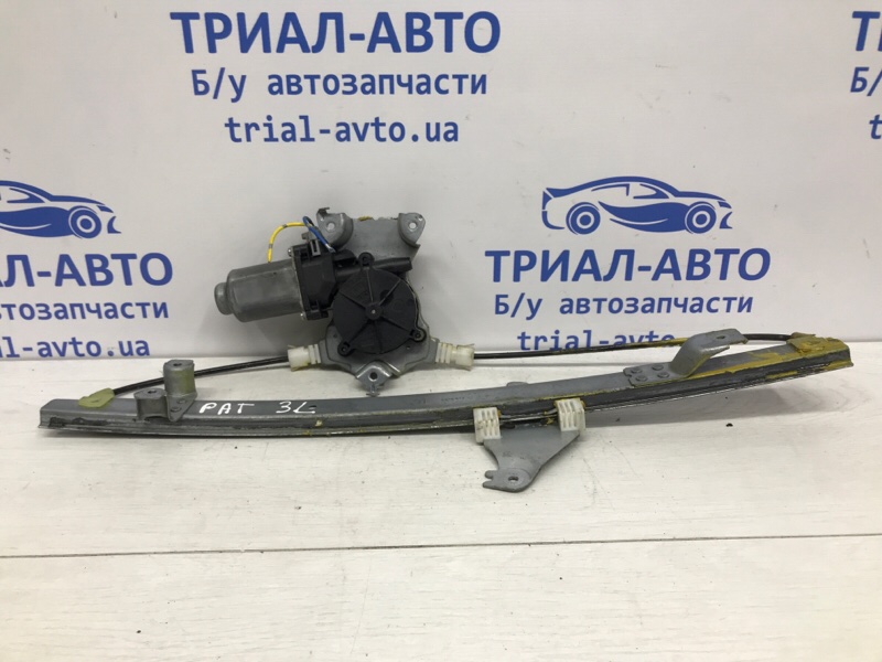 Стеклоподъемник задний левый Nissan Pathfinder 2004-2014 R51 2.5 Diesel YD25DDTI 82701EB300 Б/У