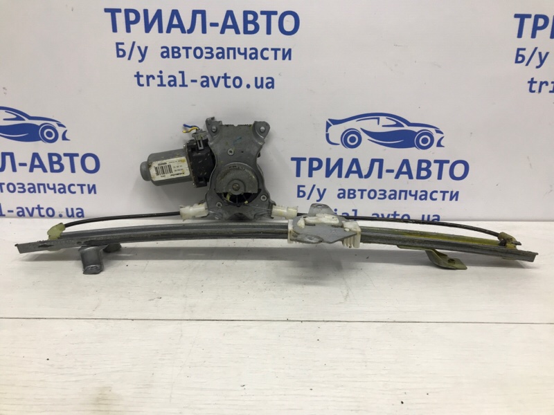 Стеклоподъемник задний правый Pathfinder 2004-2014 R51 2.5 Diesel YD25DDTI