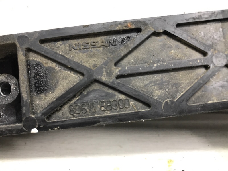 Ручка двери внешняя передняя левая Pathfinder 2004-2014 R51 2.5 Diesel YD25DDTI Ручка двери внешняя передняя левая Pathfinder 2004-2014 R51 2.5 Diesel YD25DDTI