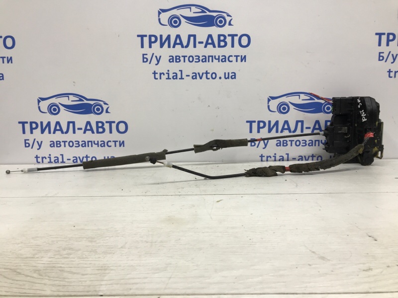 Замок двери задний правый Nissan Pathfinder 2004-2014 R51 2.5 Diesel YD25DDTI 82500EB300 Б/У