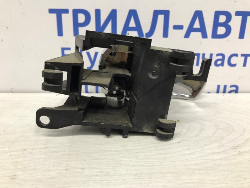 Ручка двери внутренняя правая Nissan Pathfinder R51 2.5 Diesel YD25DDTI