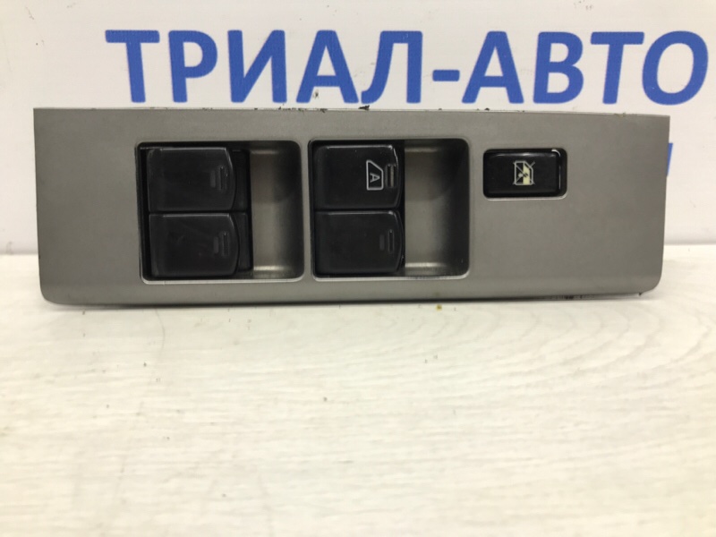 Блок управления стеклоподъемниками Nissan Pathfinder 2004-2014 R51 2.5 Diesel YD25DDTI 25401EB302 Б/У