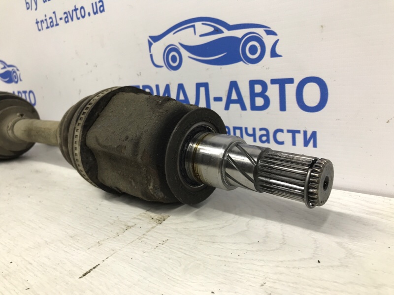Привод передний левый АКПП Pathfinder 2004-2014 R51 2.5 Diesel YD25DDTI