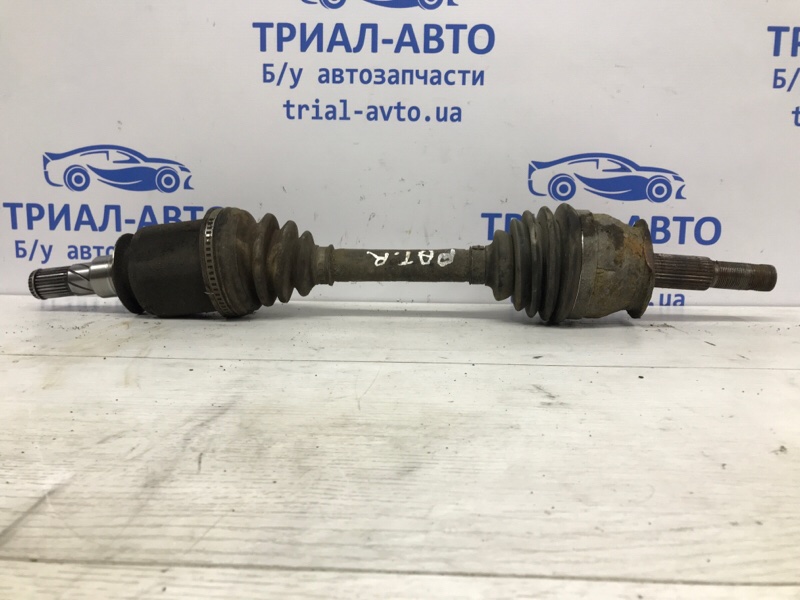 Привод передний правый АКПП Nissan Pathfinder 2004-2014 R51 2.5 Diesel YD25DDTI 39100EB310 Б/У