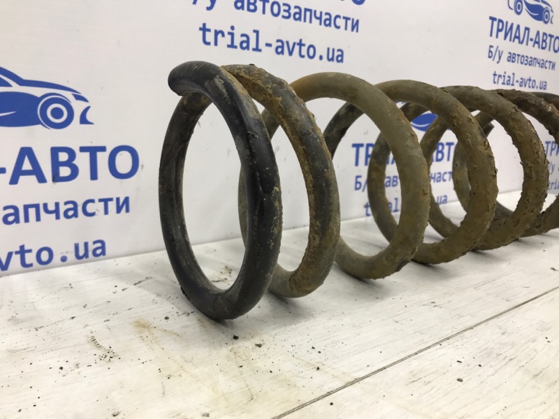 Пружина задняя Pathfinder 2004-2014 R51 2.5 Diesel YD25DDTI