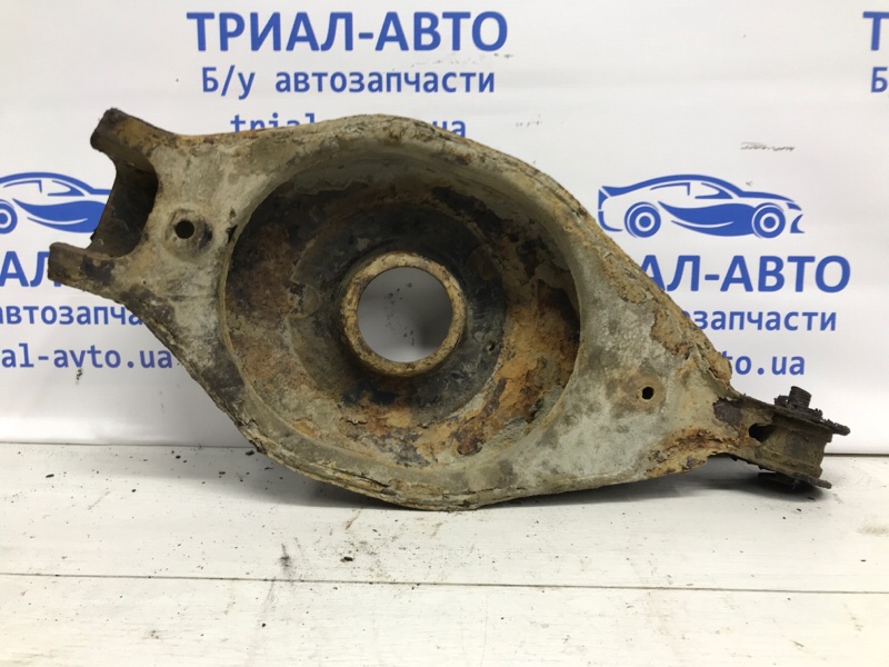 Рычаг задней подвески нижний поперечный (под пружину) Pathfinder 2004-2014 R51 2.5 Diesel YD25DDTI