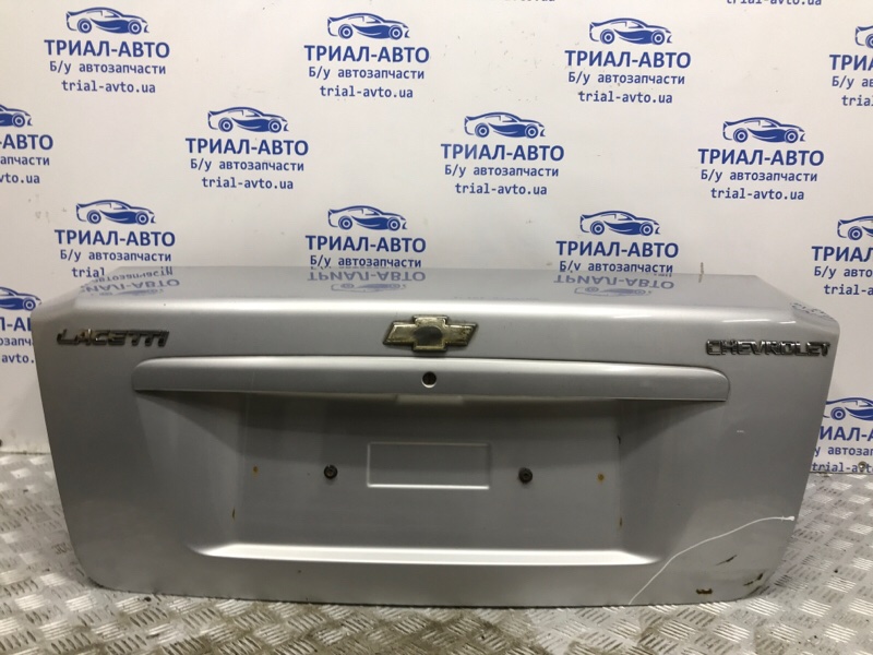 Запчасть крышка багажника Chevrolet Lacetti 2004-2013 j200 1.8 Бензин 96474985 Б/У Крышка багажника Chevrolet Lacetti 2004-2013 j200 1.8 Бензин 96474985 Б/У