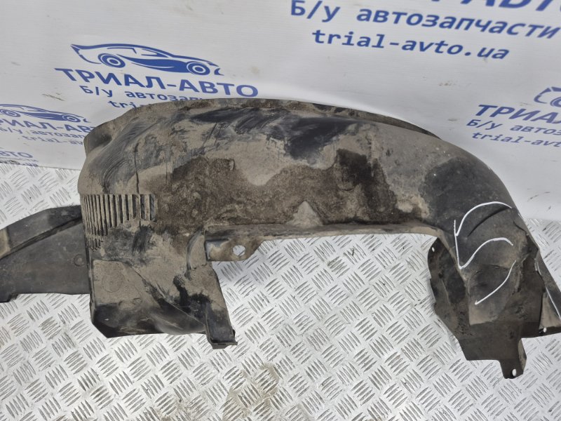 Подкрылок передний правый Chevrolet Lacetti j200 1.8 бензин F18D3