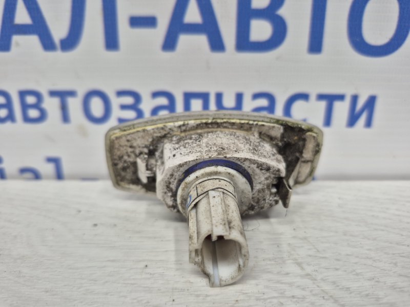 Повторитель поворотника Lacetti 2004-2013 j200 1.8 бензин F18D3