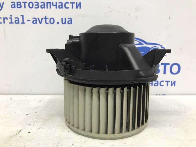 Моторчик печки Nissan Pathfinder 2004-2014 R51 2.5 Diesel YD25DDTI 27226EA010 Б/У