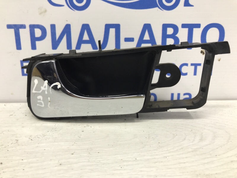 Запчасть ручка двери внутренняя левая Chevrolet Lacetti 2004-2013 j200 1.8 Бензин 96548063 Б/У Ручка двери внутренняя левая Chevrolet Lacetti 2004-2013 j200 1.8 Бензин 96548063 Б/У