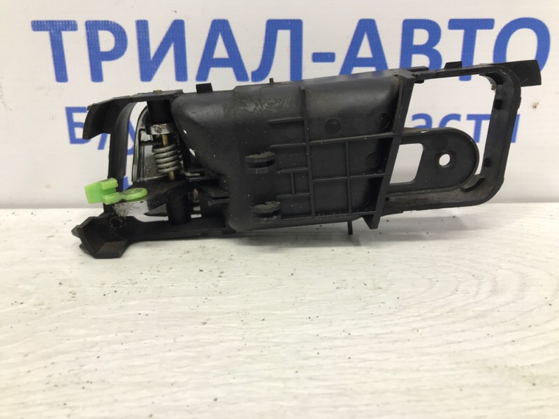 Ручка двери внутренняя правая Chevrolet Lacetti j200 1.8 бензин F18D3