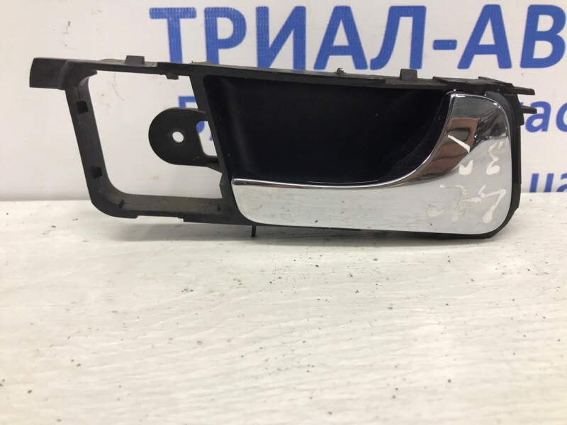 Запчасть ручка двери внутренняя правая Chevrolet Lacetti 2004-2013 j200 1.8 бензин F18D3 96548064 Б/У Ручка двери внутренняя правая Chevrolet Lacetti 2004-2013 j200 1.8 бензин F18D3 96548064 Б/У