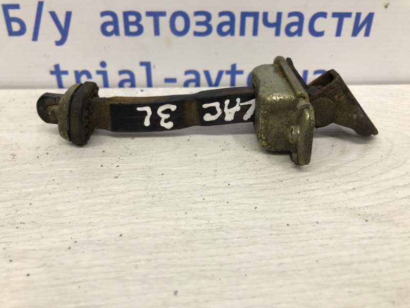 Ограничитель двери задний левый Chevrolet Lacetti 2004-2013 j200 1.8 бензин F18D3 96548021 Б/У
