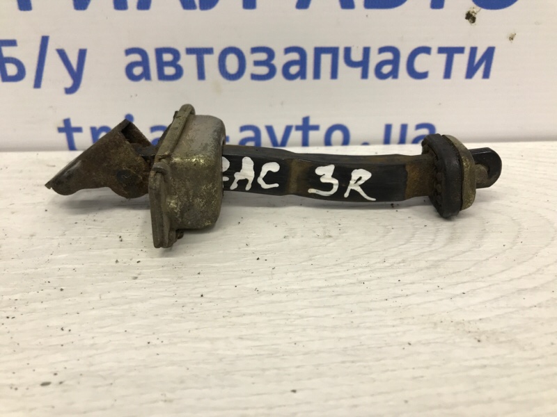 Ограничитель двери задний правый Chevrolet Lacetti 2004-2013 j200 1.8 бензин F18D3 96548128 Б/У