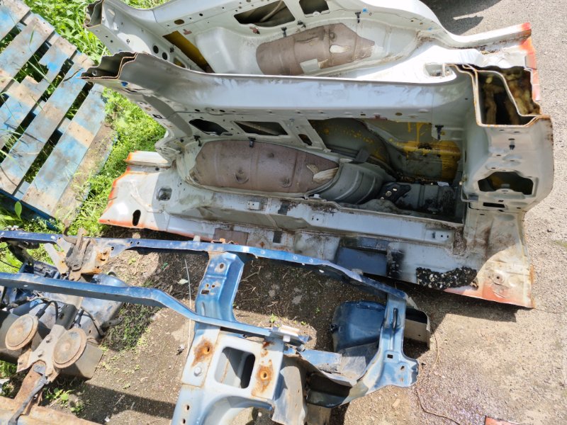Четверть автомобиля задняя правая Nissan Pathfinder R51 2.5 Diesel YD25DDTI