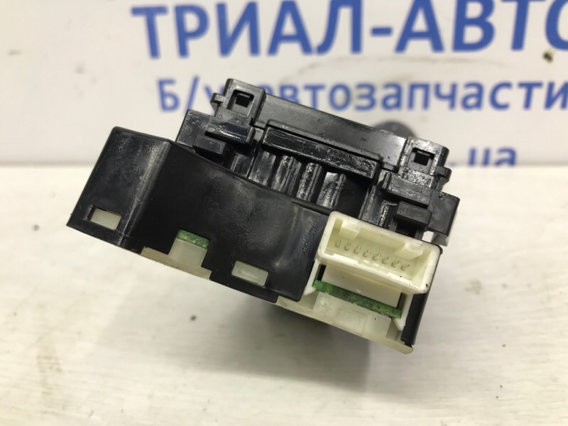 Переключатель подрулевой правый(дворники) Pathfinder 2004-2014 R51 2.5 Diesel YD25DDTI