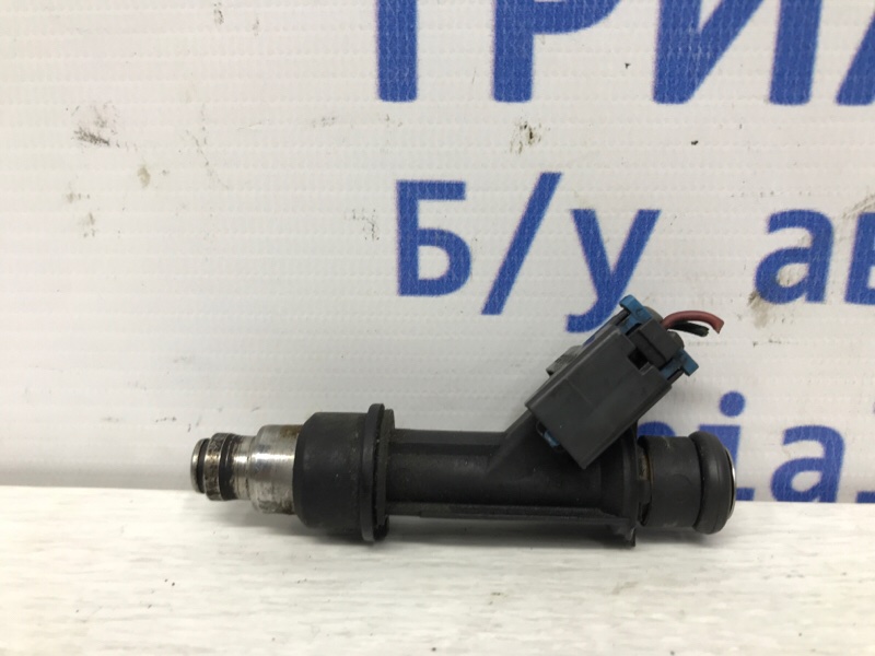 Форсунка топливная Chevrolet Lacetti 2004-2013 j200 1.8 бензин F18D3 96487557 Б/У