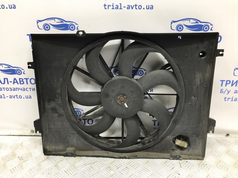 Запчасть диффузор с вентилятором радиатора Hyundai Tucson 2004-2009 JM 2.0 diesel D4EA 253802EXXX Б/У Диффузор с вентилятором радиатора Hyundai Tucson 2004-2009 JM 2.0 diesel D4EA 253802EXXX Б/У