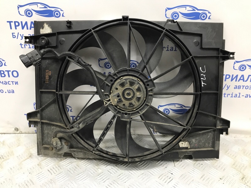 Диффузор с вентилятором радиатора Tucson 2004-2009 JM 2.0 diesel D4EA Диффузор с вентилятором радиатора Tucson 2004-2009 JM 2.0 diesel D4EA