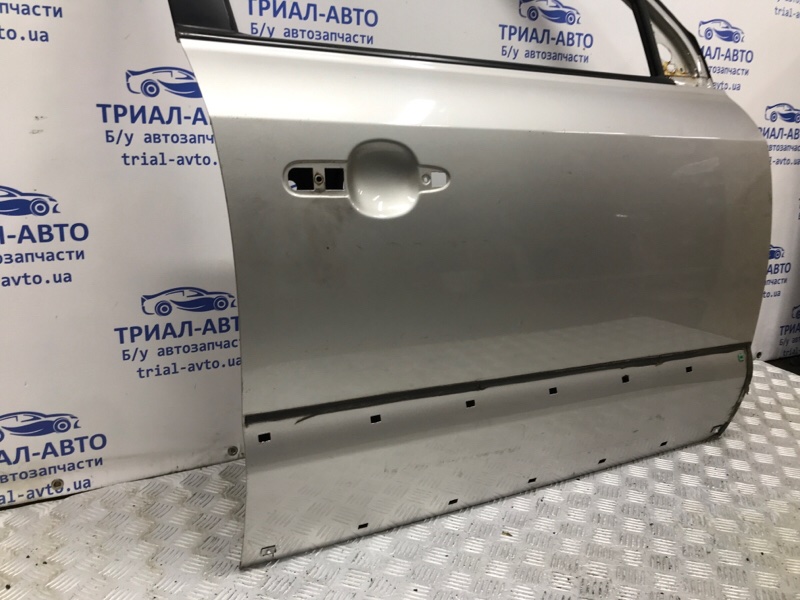 Дверь передняя правая Hyundai Tucson JM 2.0 Diesel D4EA Дверь передняя правая Hyundai Tucson JM 2.0 Diesel D4EA