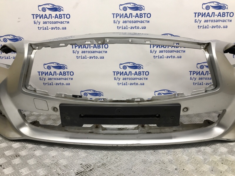 Бампер передний Q50 2013- V37 2.2 diesel OM651