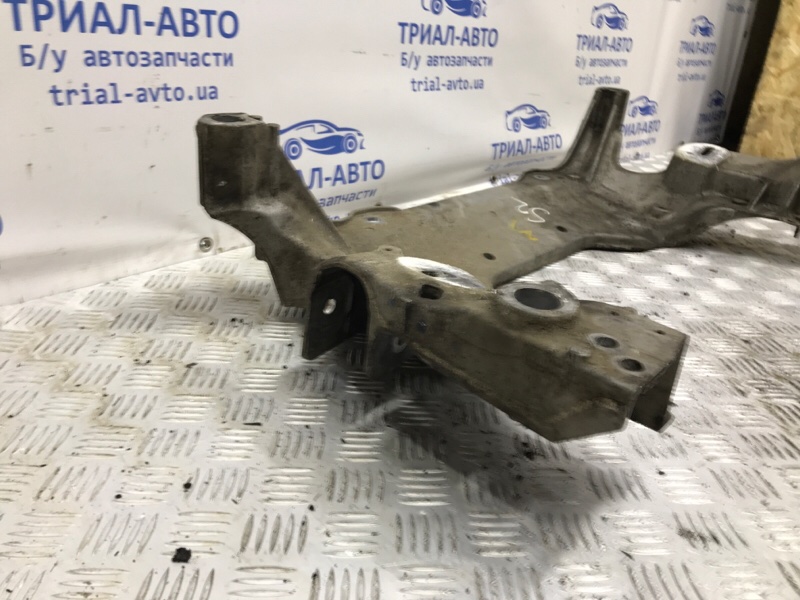 Балка передней подвески Infiniti Q50 V37 2.2 diesel OM651