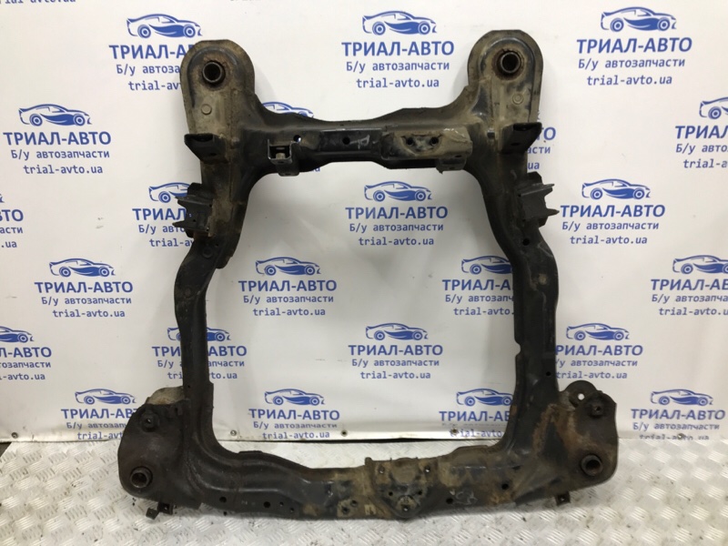 Балка передней подвески АНГЛИЯ Hyundai Tucson 2004-2009 JM 2.0 diesel D4EA 624052E050 Б/У