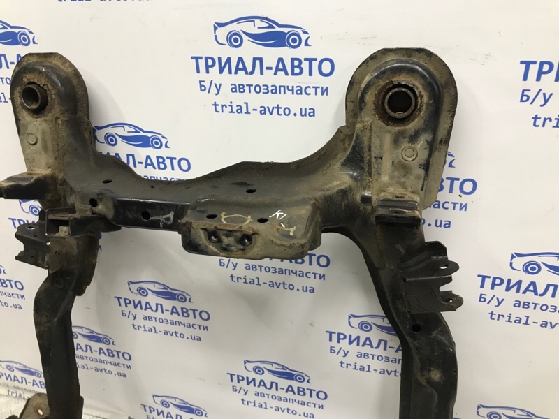 Балка передней подвески АНГЛИЯ Hyundai Tucson JM 2.0 diesel D4EA
