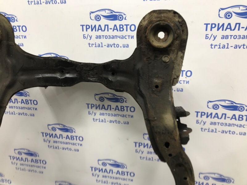 Балка передней подвески АНГЛИЯ Tucson 2004-2009 JM 2.0 diesel D4EA