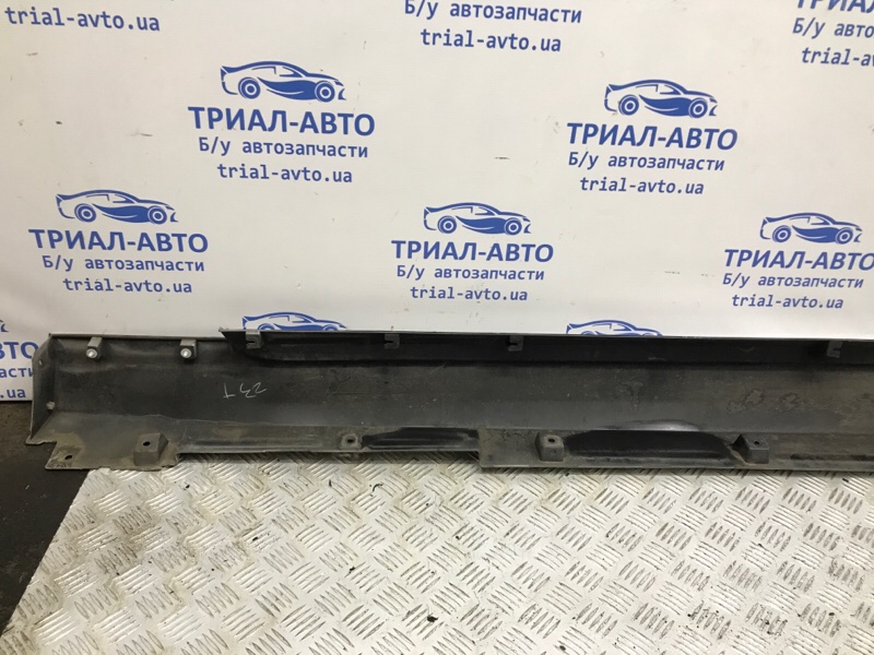 Накладка порога внешняя левая Q50 2013- V37 2.2 diesel OM651