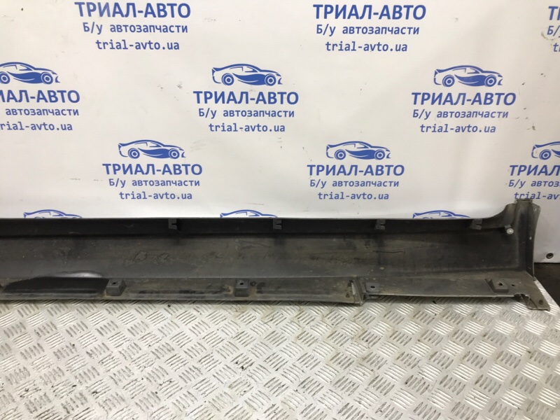Накладка порога внешняя левая Q50 2013- V37 2.2 diesel OM651