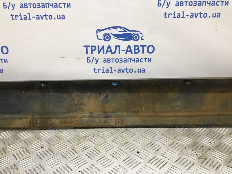 Накладка порога внешняя правая Pajero Wagon 2006-2022 4 3.2 Дизель 4M41