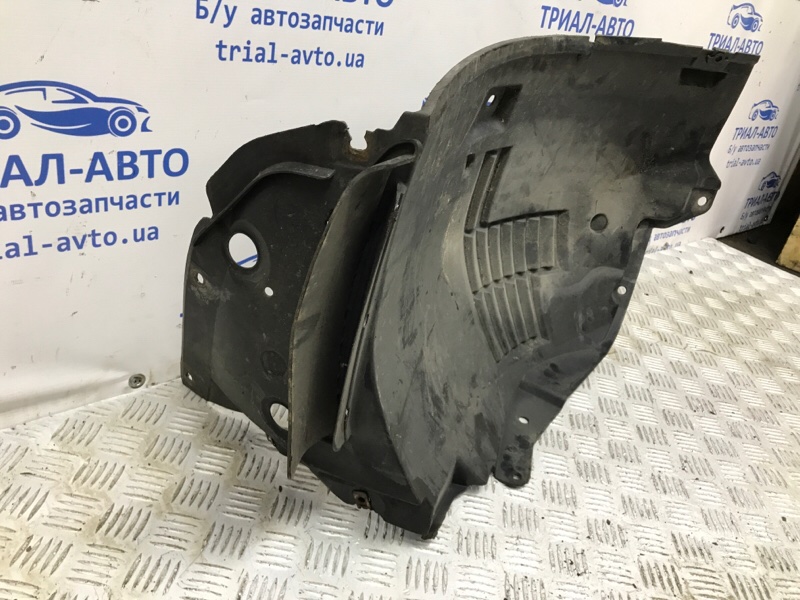 Подкрылок передний левый Q50 2013- V37 2.2 diesel OM651