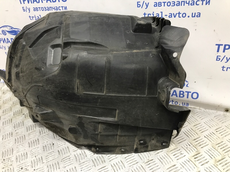 Подкрылок передний левый Q50 2013- V37 2.2 diesel OM651