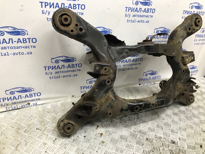 Балка задней подвески Q50 2013- V37 2.2 diesel OM651