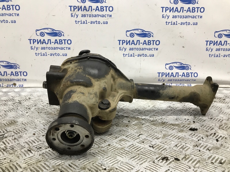 Редуктор передний SsangYong Rexton 2006-2012 Y250 2.7 D27DT 4100008051 Б/У