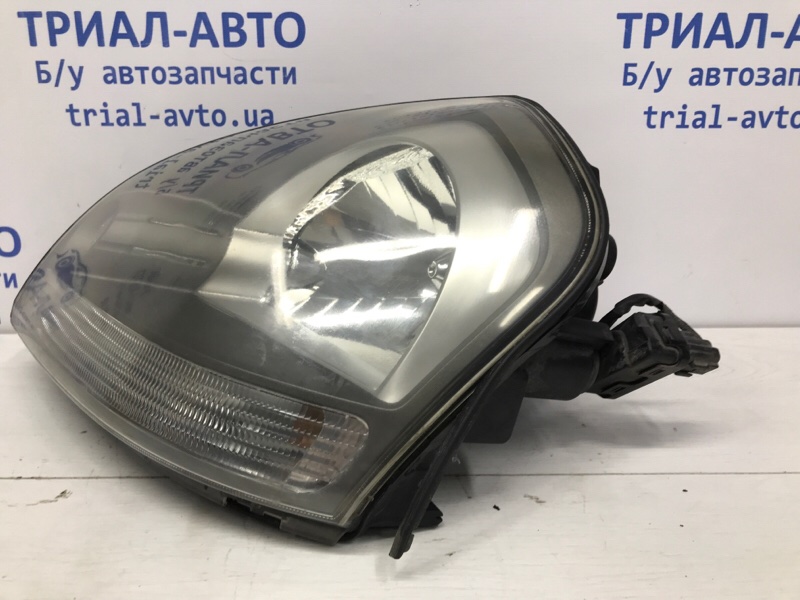 Фара левая галоген Hyundai Tucson JM 2.0 diesel D4EA