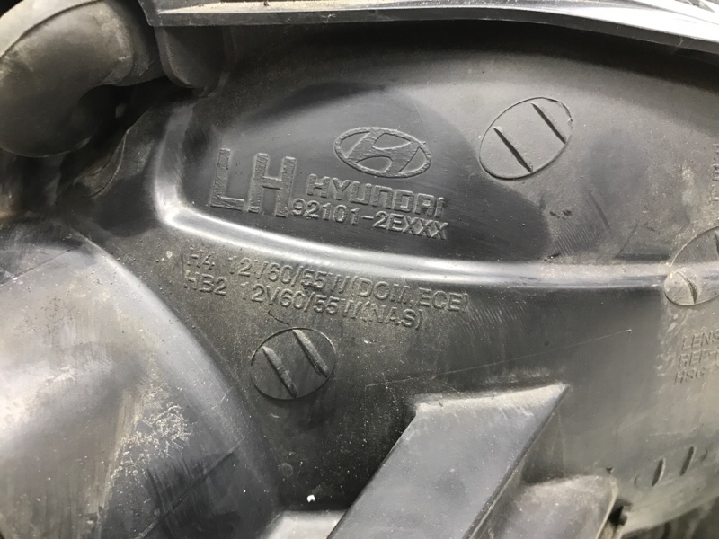 Фара левая галоген Tucson 2004-2009 JM 2.0 diesel D4EA