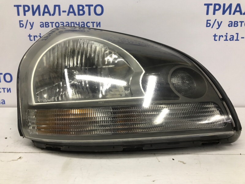 Фара правая галоген Hyundai Tucson 2004-2009 JM 2.0 diesel D4EA 921022E000 Б/У