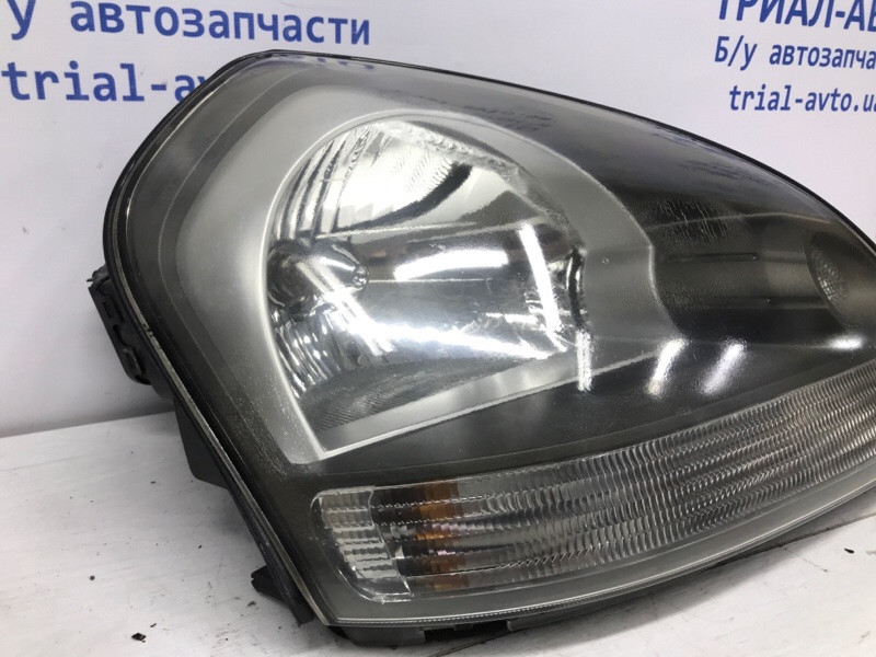 Фара правая галоген Tucson 2004-2009 JM 2.0 diesel D4EA