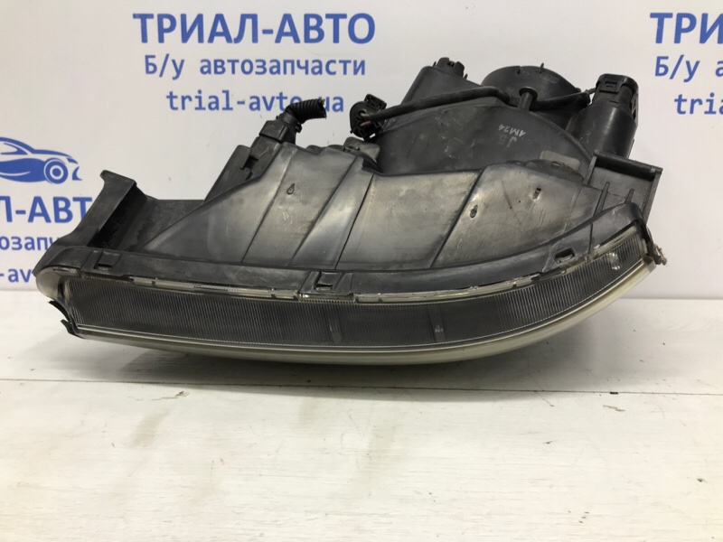 Фара правая галоген Tucson 2004-2009 JM 2.0 diesel D4EA