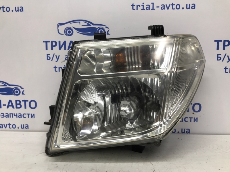 Фара левая Ксенон Nissan Pathfinder 2004-2014 R51 2.5 Diesel YD25DDTI 26060EB380 Б/У