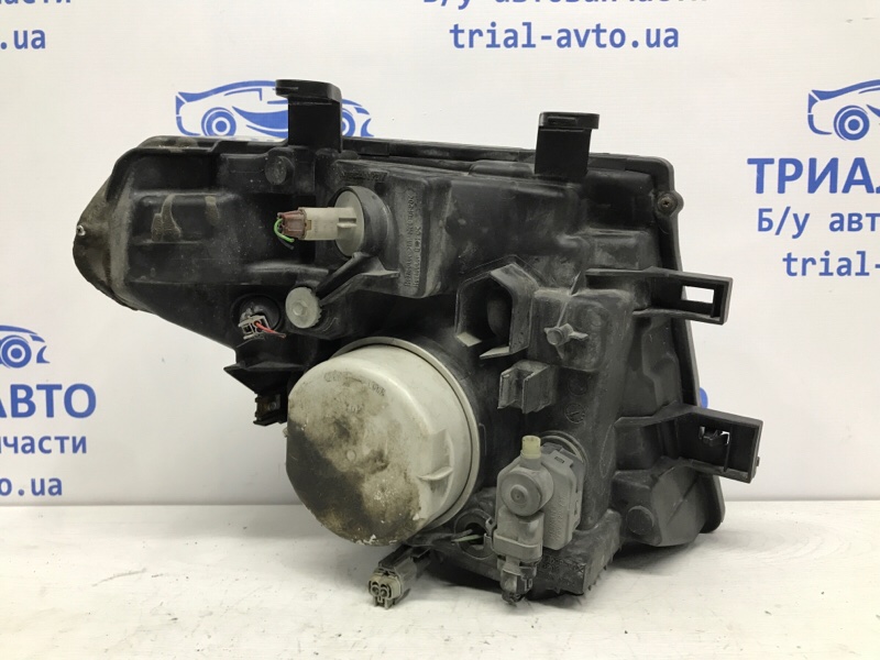 Фара левая Ксенон Pathfinder 2004-2014 R51 2.5 Diesel YD25DDTI