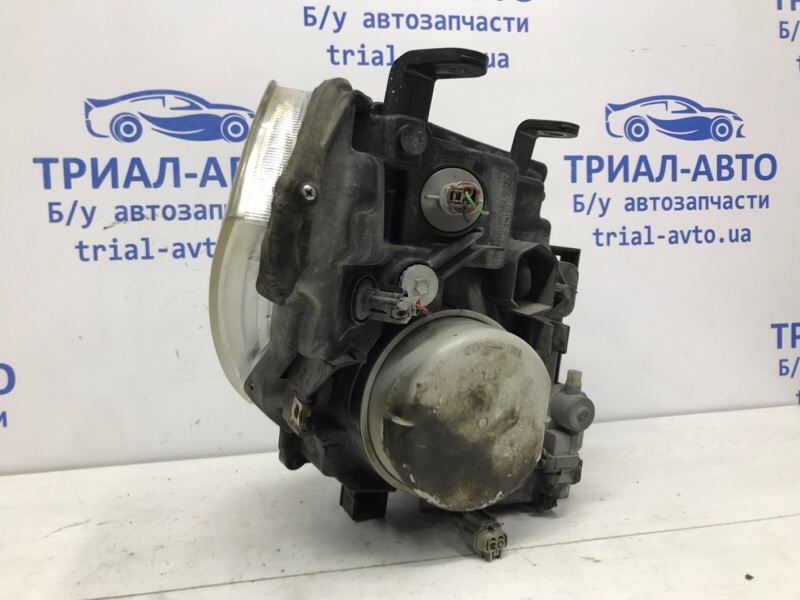 Фара левая Ксенон Pathfinder 2004-2014 R51 2.5 Diesel YD25DDTI
