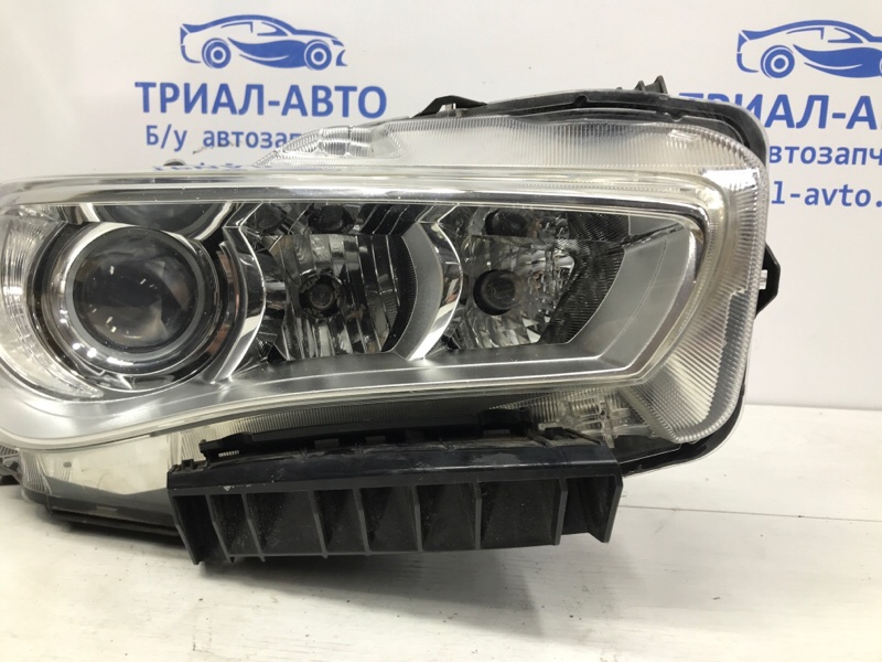 Фара правая галоген Infiniti Q50 V37 2.2 diesel OM651