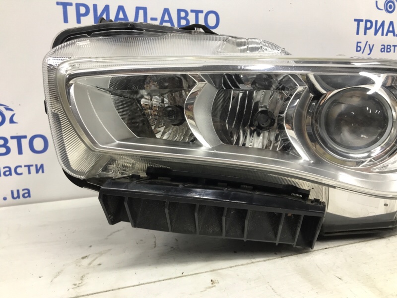 Фара левая галоген Infiniti Q50 V37 2.2 diesel OM651